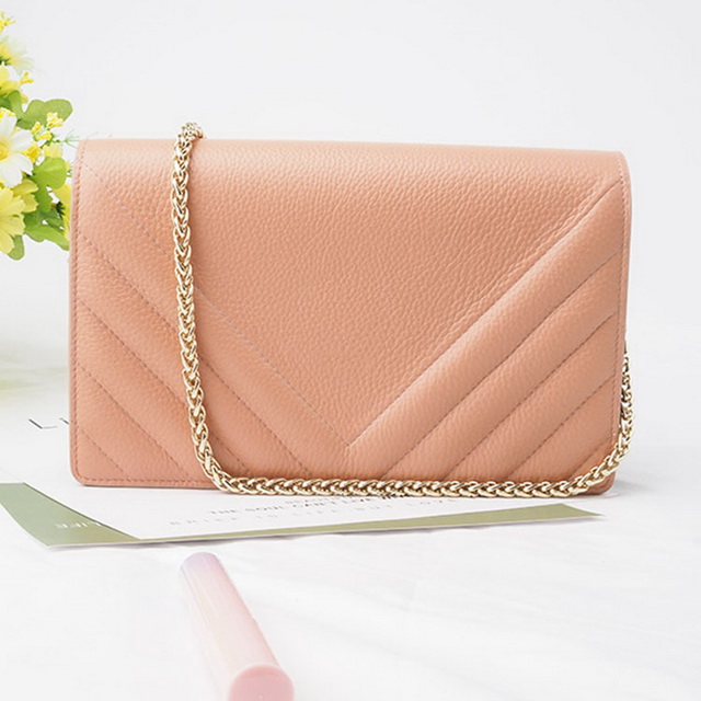 2021批發手提包中國(guó)金(jīn)屬闆品牌徽标女(nǚ)士單肩包手提包