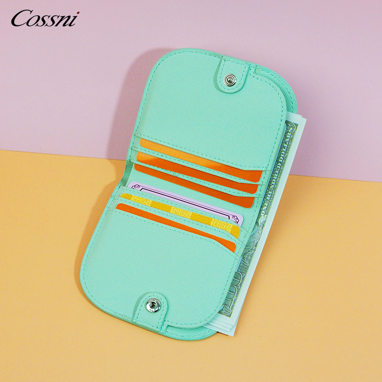 2021時(shí)尚鏈超大(dà)号迷你(nǐ)鉚釘平瓣信封錢(qián)包女(nǚ)士錢(qián)包