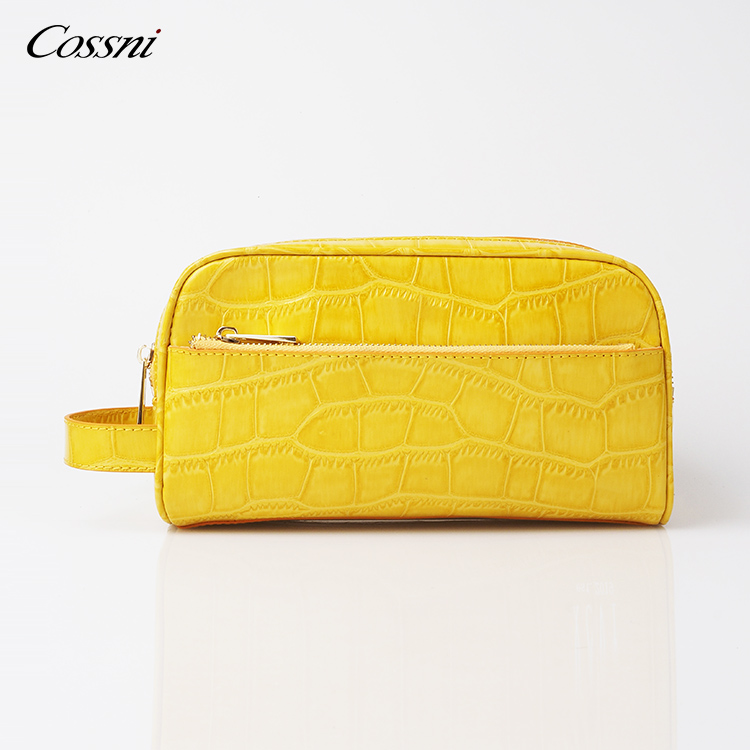 2020年(nián)新款熱(rè)賣正品真皮旅行(xíng)洗漱漱口袋化(huà)妝包